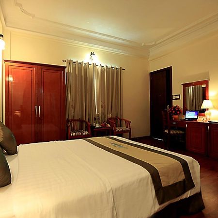 Moon View Hotel - 65 Cua Bac - By Bay Luxury Hanoi Exteriör bild