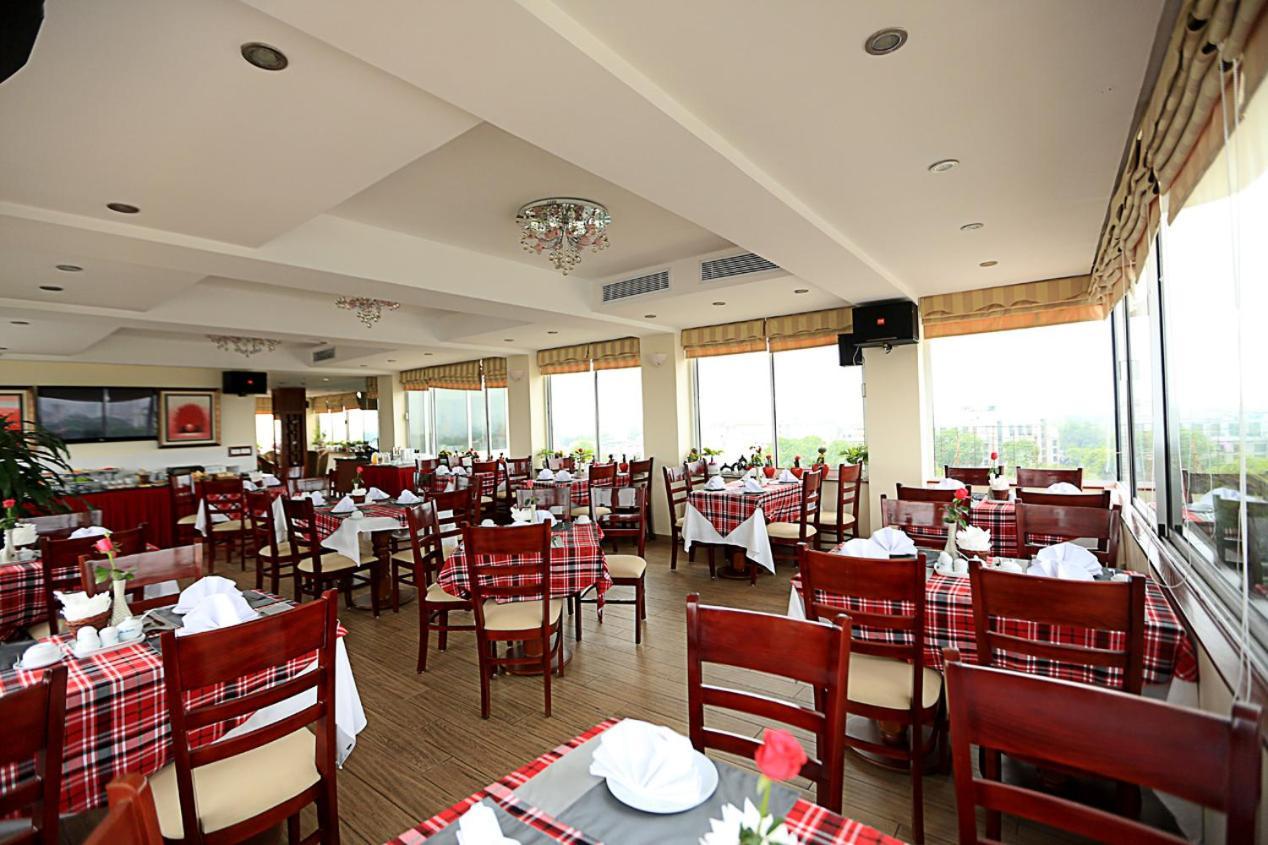 Moon View Hotel - 65 Cua Bac - By Bay Luxury Hanoi Exteriör bild