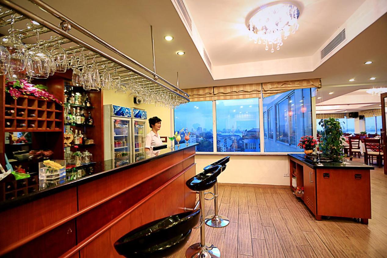 Moon View Hotel - 65 Cua Bac - By Bay Luxury Hanoi Exteriör bild