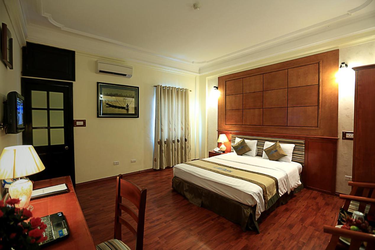 Moon View Hotel - 65 Cua Bac - By Bay Luxury Hanoi Exteriör bild