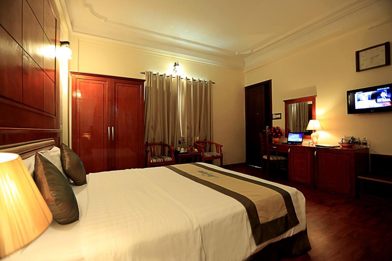 Moon View Hotel - 65 Cua Bac - By Bay Luxury Hanoi Exteriör bild